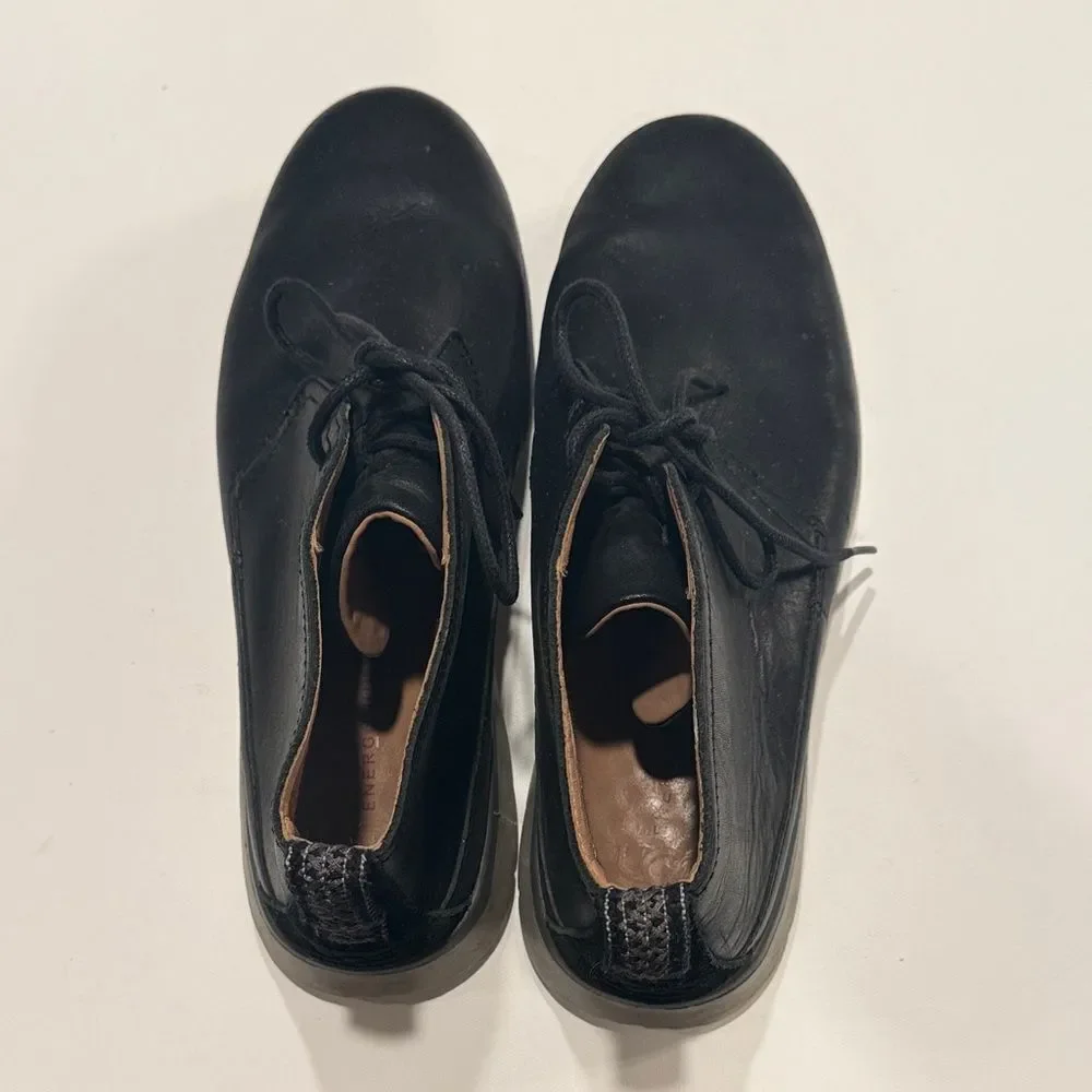 UGG Men's Black Chukka Boots